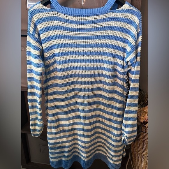 Hayden Los Angeles Striped Oversize Knit Sweater Size M - Picture 2 of 10